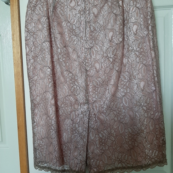 'B-J-C' Mother of the Bride/Groom size 14 lace suit - Picture 4 of 12
